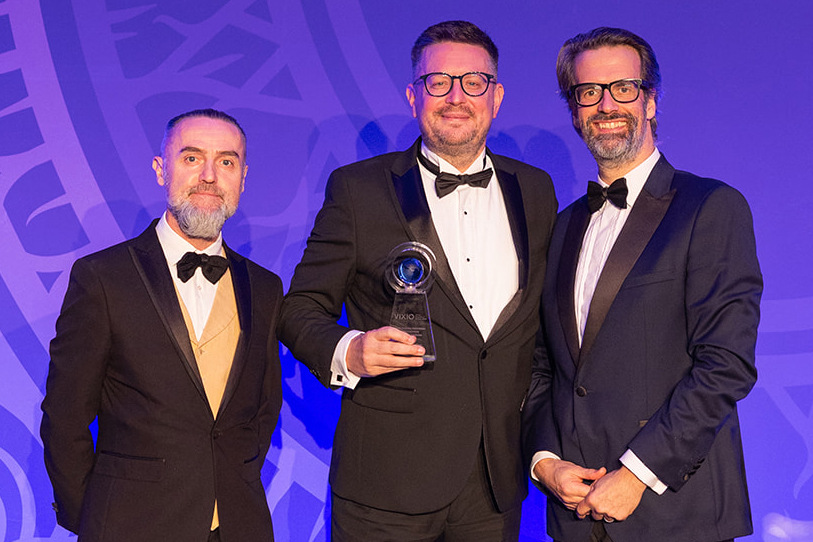 EPIC CEO Paul Buck receiving his accolade at the 2024 Global Regulatory Awards